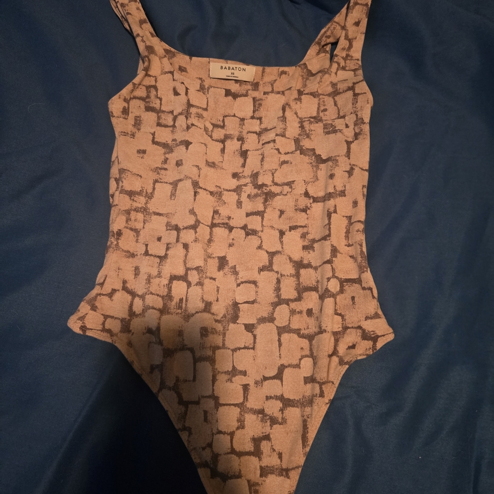 Babaton Women's Bodysuit in Beige/Pink and Charcoal